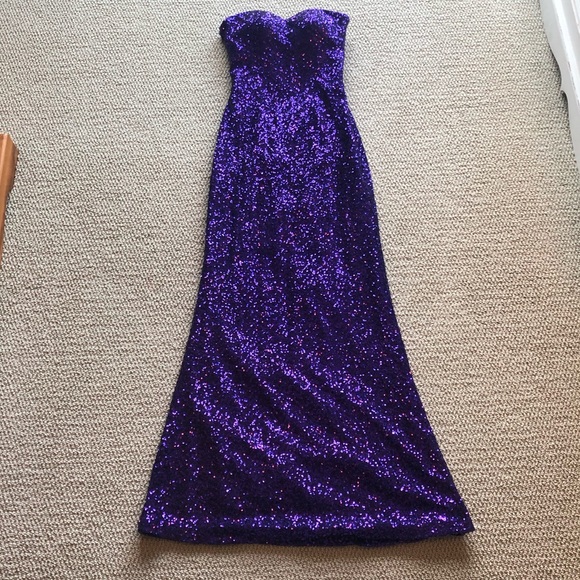 ⭐️Host Pick⭐️ La Femme Prom Dress - Picture 3 of 8